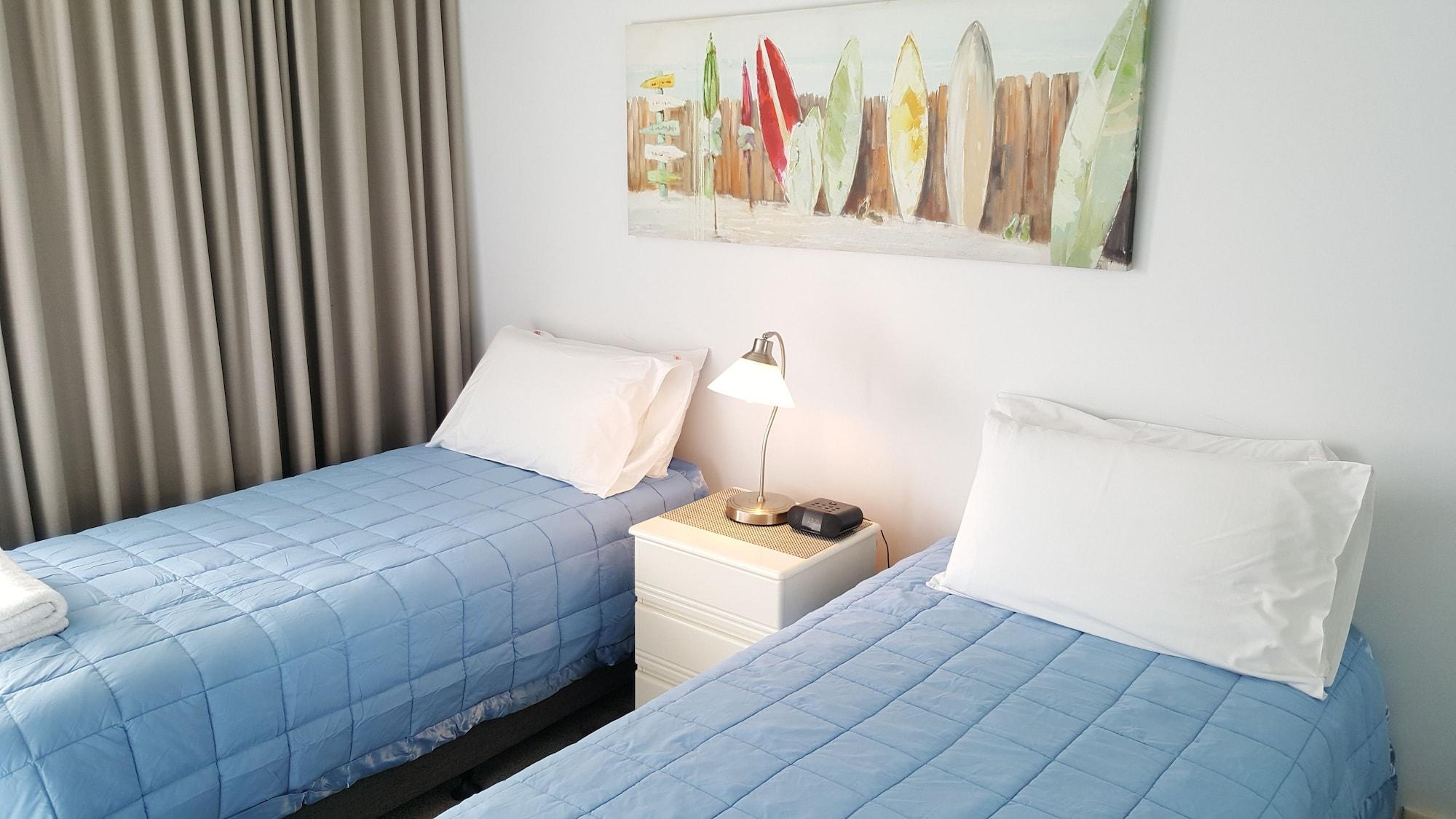 Wyuna Beachfront Holiday Apartments Gold Coast Eksteriør billede