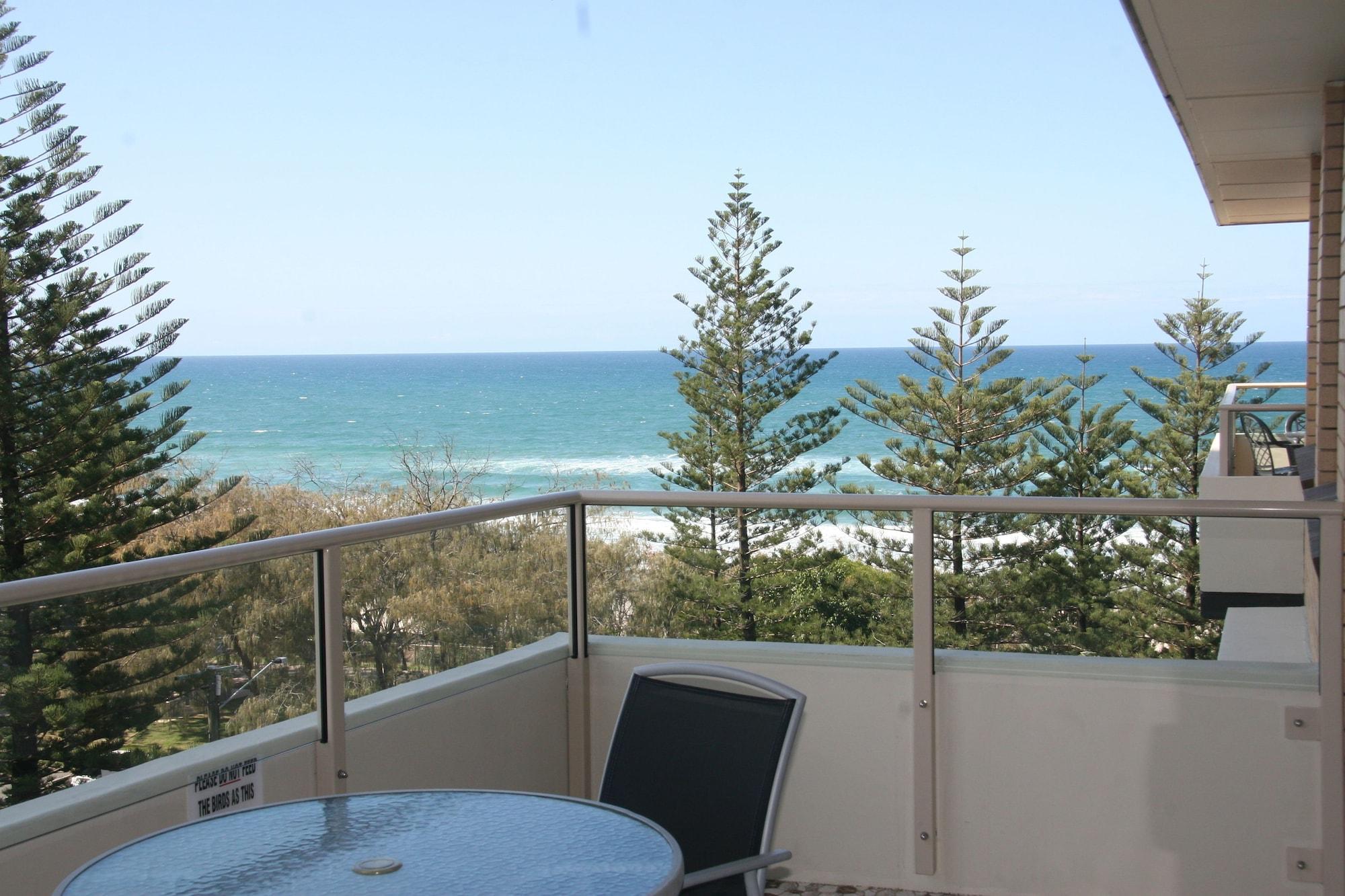 Wyuna Beachfront Holiday Apartments Gold Coast Eksteriør billede