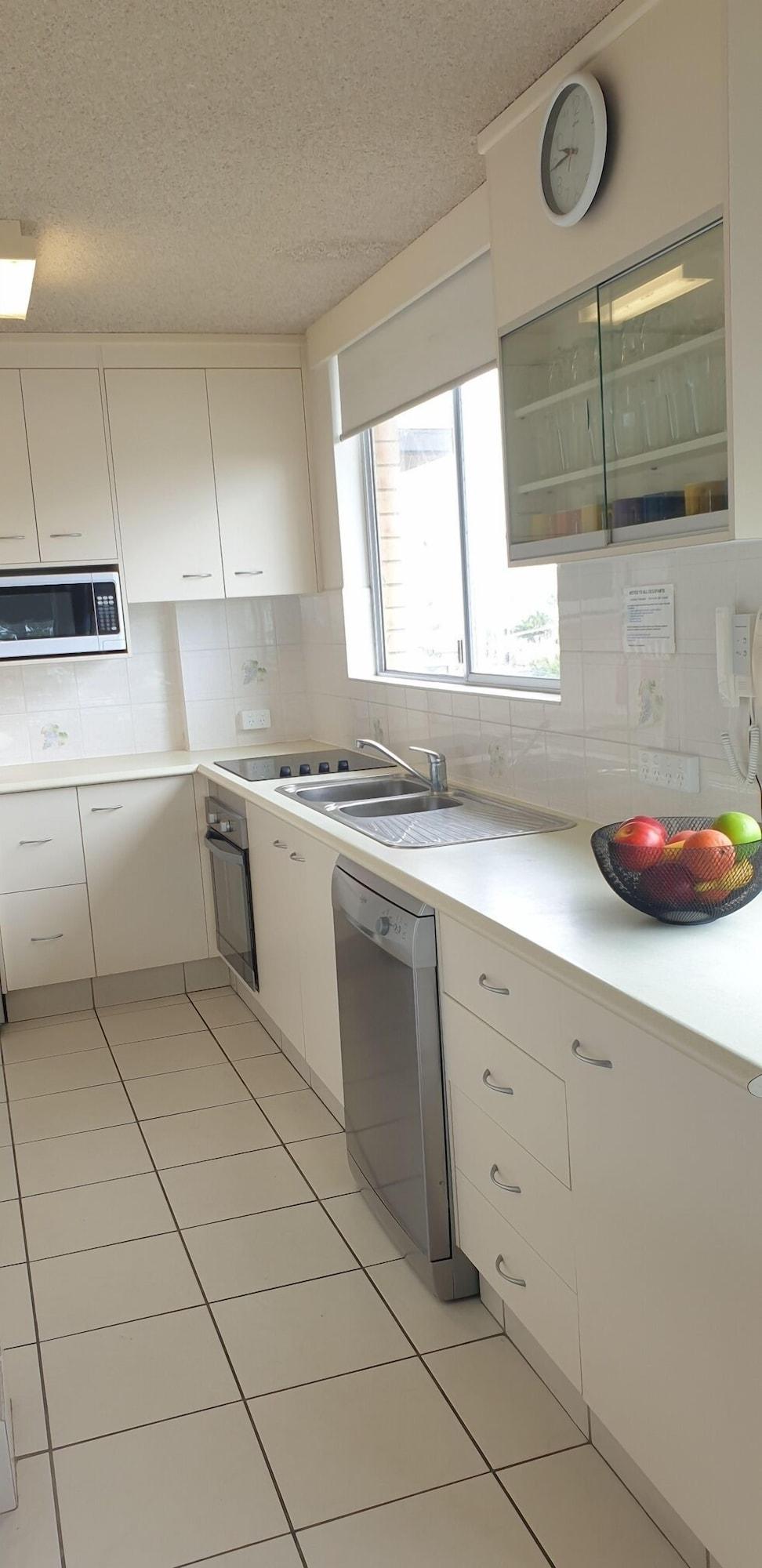 Wyuna Beachfront Holiday Apartments Gold Coast Eksteriør billede