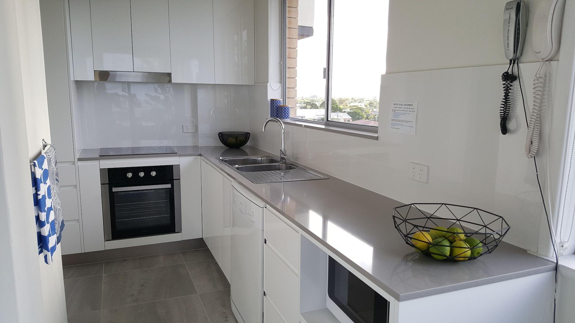 Wyuna Beachfront Holiday Apartments Gold Coast Eksteriør billede