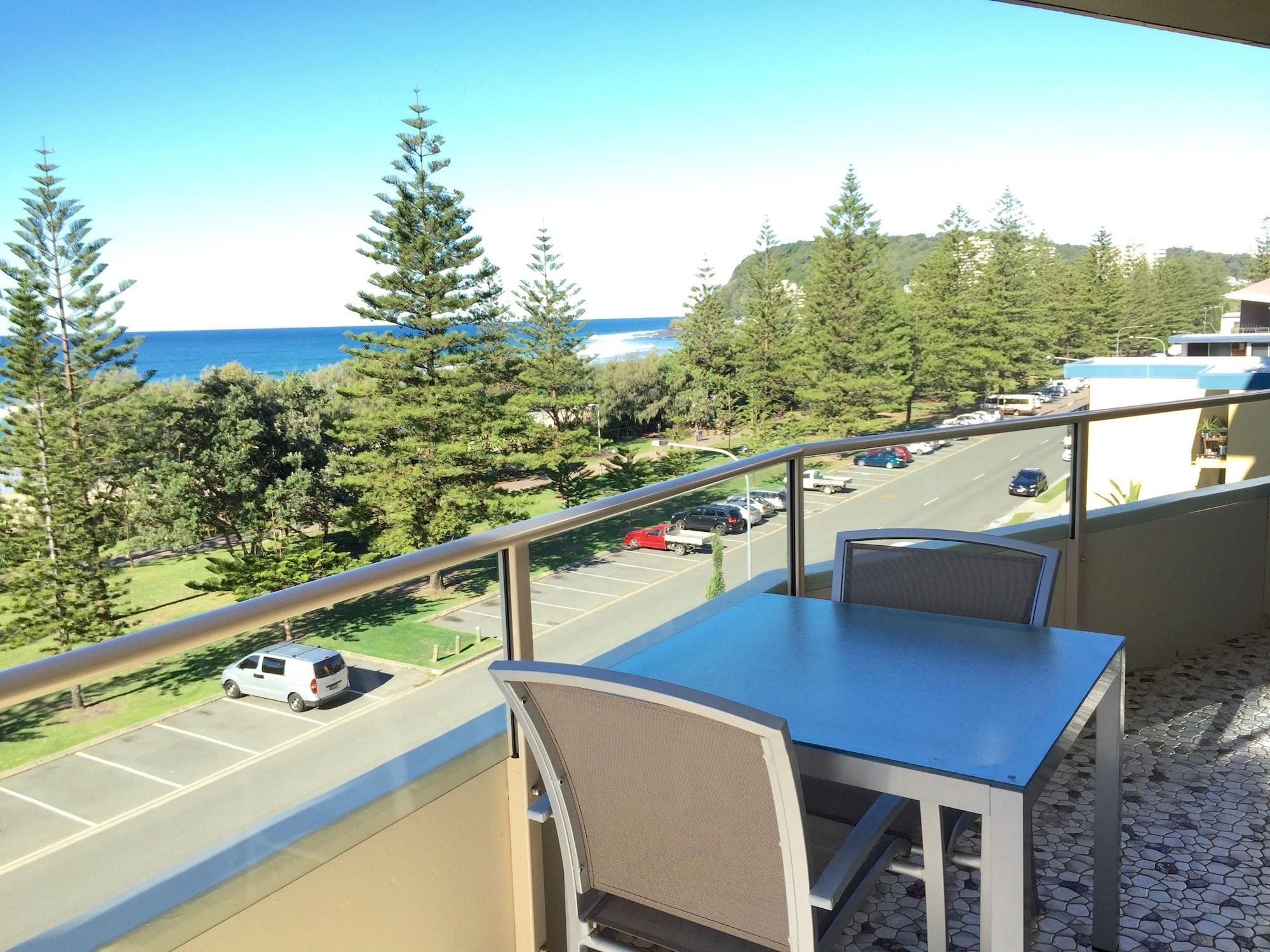 Wyuna Beachfront Holiday Apartments Gold Coast Eksteriør billede