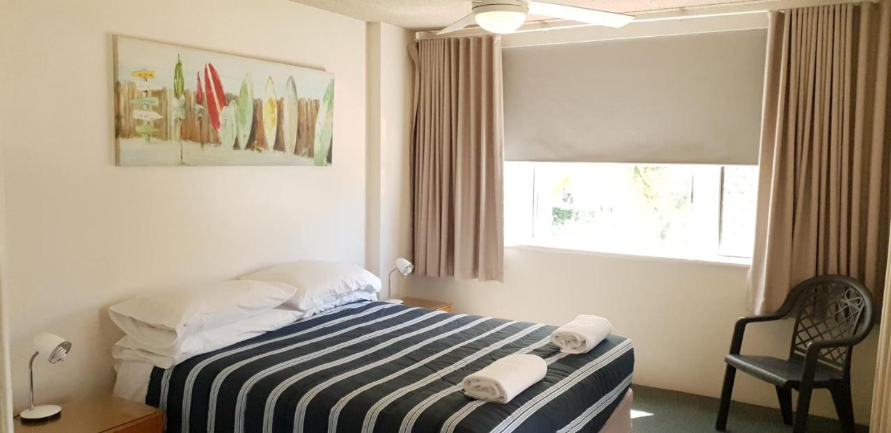 Wyuna Beachfront Holiday Apartments Gold Coast Eksteriør billede