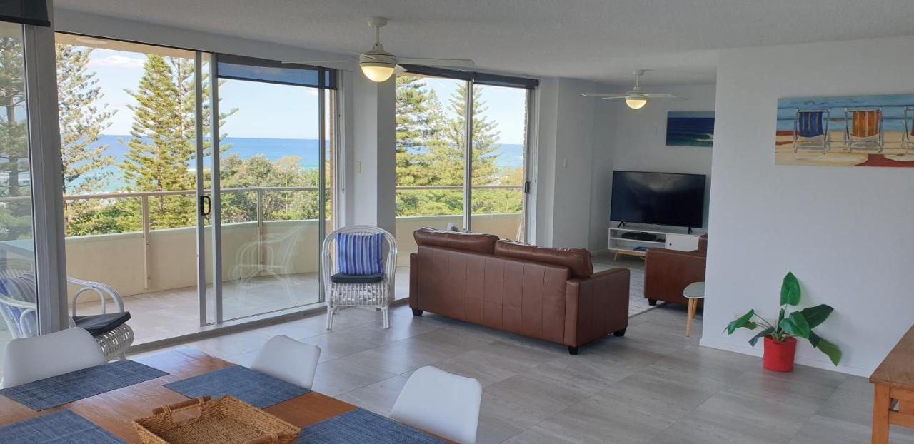 Wyuna Beachfront Holiday Apartments Gold Coast Eksteriør billede