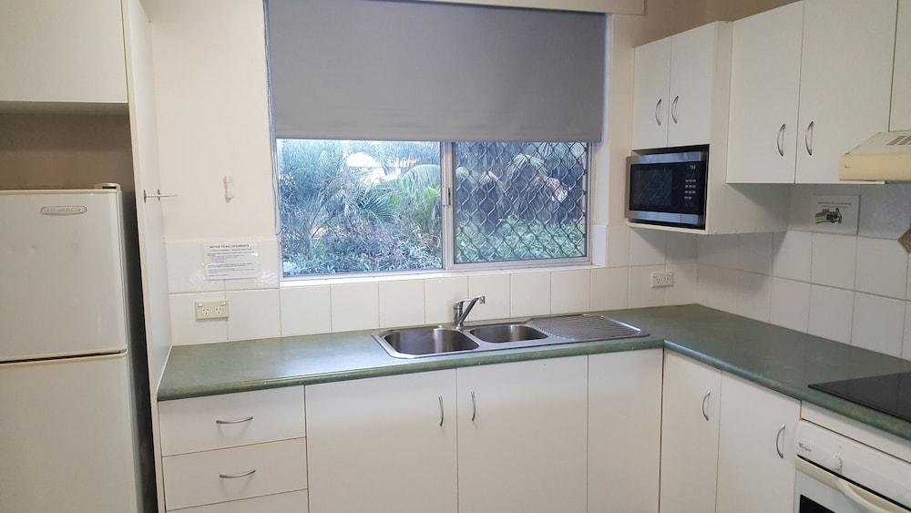 Wyuna Beachfront Holiday Apartments Gold Coast Eksteriør billede