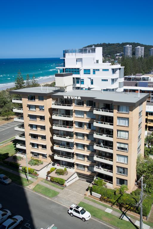 Wyuna Beachfront Holiday Apartments Gold Coast Eksteriør billede