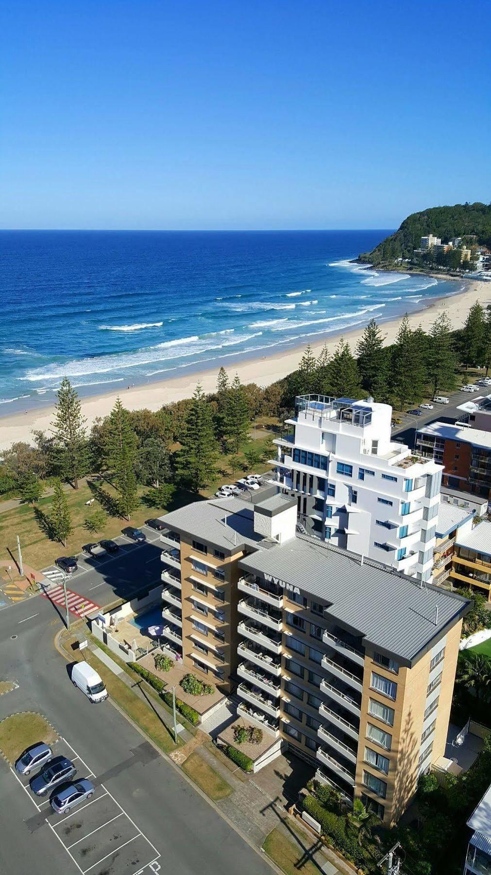 Wyuna Beachfront Holiday Apartments Gold Coast Eksteriør billede